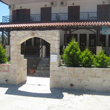 מולה קליבה Petradaki Apartments מראה חיצוני תמונה